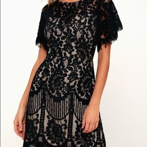 Lulu’s black lace Pearson dress